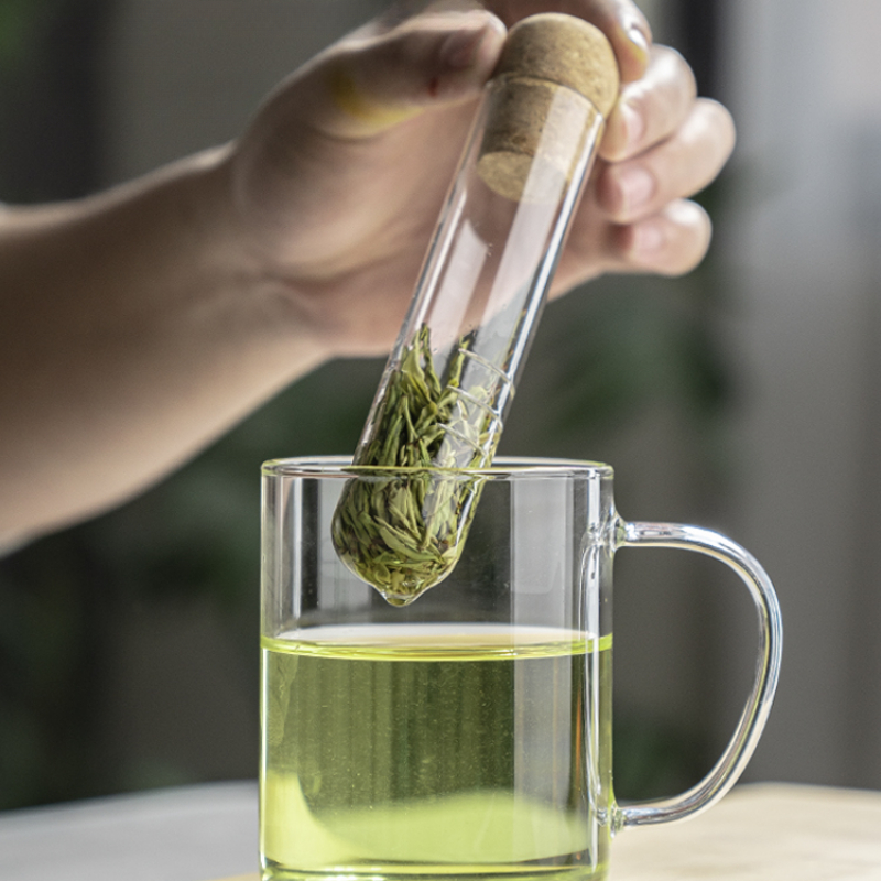 قطعة واحدة من كوب الشاي المحمو - مراجعة Loose Leaf Tea Infuser وسعره